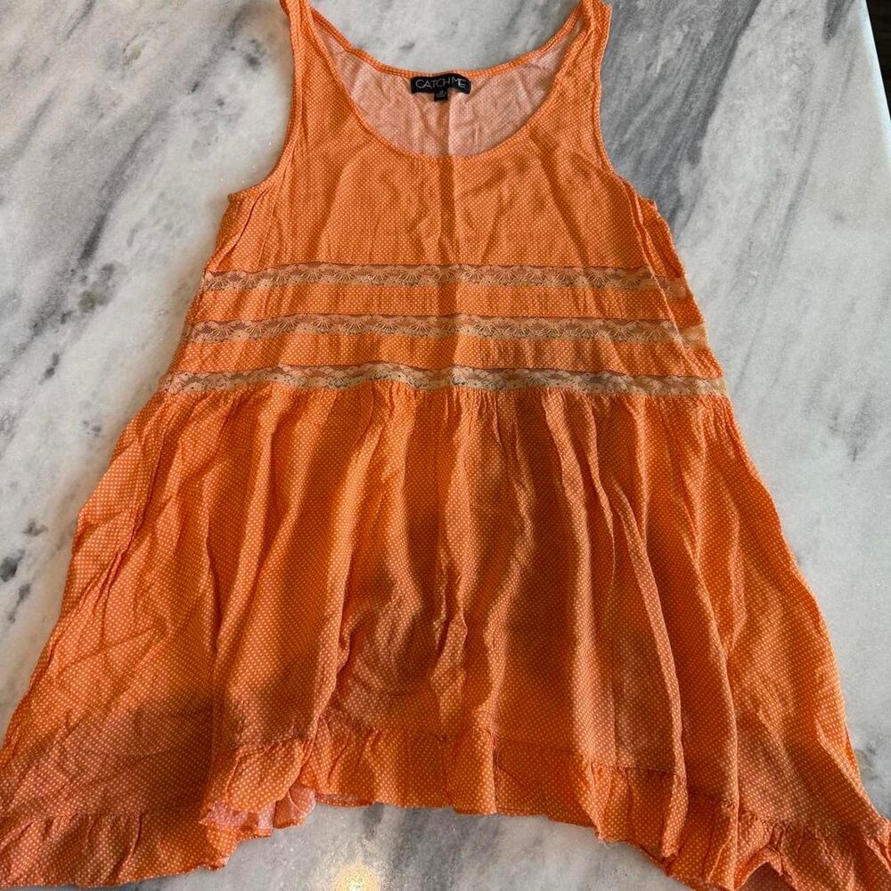 Catch Me Women's‎ Orange & White Polka Dot Shark Bite Hem Lace Detail Tank Sz M